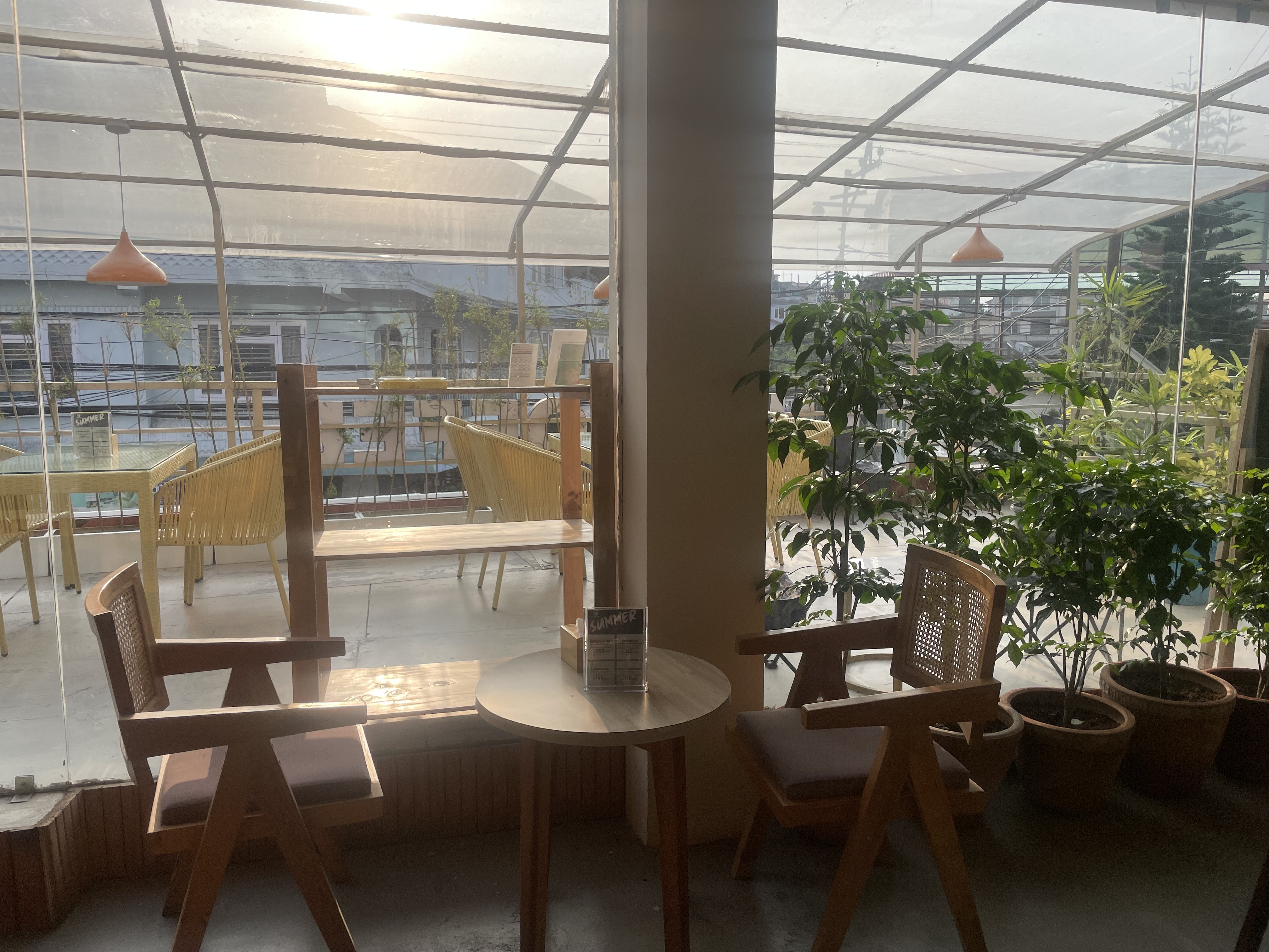 Kund Coffee Indoors window seating